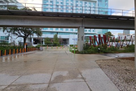 Immobilier commercial à vendre à Miami, Floride № 2081495 - photo 18