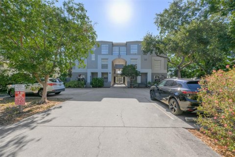 Condo à Tampa, Floride, 2 chambres  № 2137468