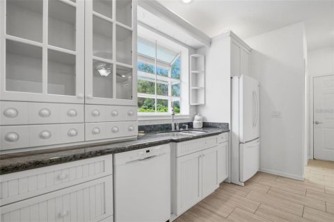 House in Palm Harbor, Florida 3 bedrooms, 246.01 sq.m. № 2227039 - photo 22