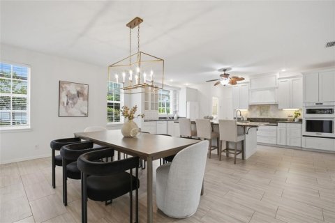 House in Palm Harbor, Florida 3 bedrooms, 246.01 sq.m. № 2227039 - photo 17
