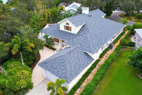 House in Palm Harbor, Florida 3 bedrooms, 246.01 sq.m. № 2227039 - photo 2