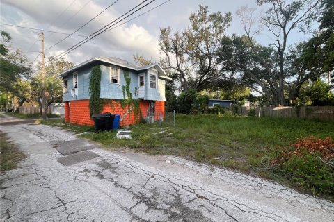 House in Saint Petersburg, Florida 2 bedrooms, 46.45 sq.m. № 1870476 - photo 3