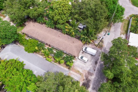 Commercial property in Miami, Florida 202.53 sq.m. № 1957588 - photo 2