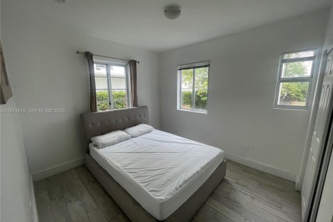 Condo in Miami Beach, Florida, 2 bedrooms  № 2053110 - photo 5