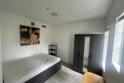 Condo in Miami Beach, Florida, 2 bedrooms  № 2053110 - photo 10