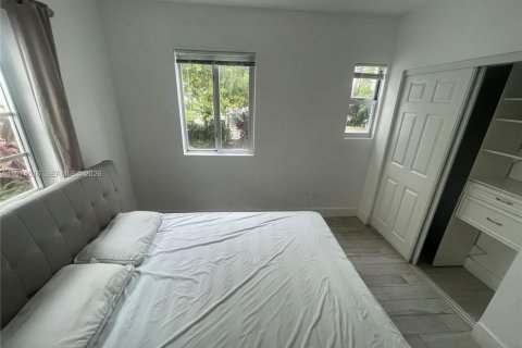 Condo in Miami Beach, Florida, 2 bedrooms  № 2053110 - photo 8