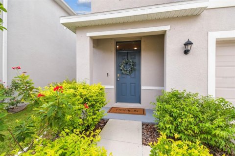 House in New Port Richey, Florida 5 bedrooms, 227.33 sq.m. № 1917814 - photo 7