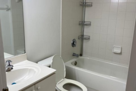 Condominio en alquiler en Cutler Bay, Florida, 3 dormitorios, 95.88 m2 № 1154320 - foto 1