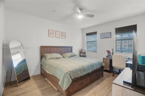 Condo in Pembroke Pines, Florida, 2 bedrooms  № 1858600 - photo 18