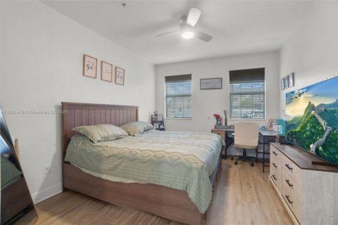 Condo in Pembroke Pines, Florida, 2 bedrooms  № 1858600 - photo 19