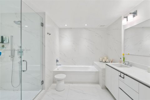 Condominio en venta en Hollywood, Florida, 3 dormitorios, 203.73 m2 № 1977579 - foto 30