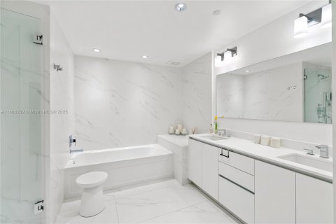 Condominio en venta en Hollywood, Florida, 3 dormitorios, 203.73 m2 № 1977579 - foto 29