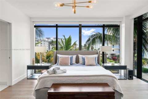 Condominio en venta en Hollywood, Florida, 3 dormitorios, 203.73 m2 № 1977579 - foto 24