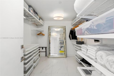 Condominio en venta en Hollywood, Florida, 3 dormitorios, 203.73 m2 № 1977579 - foto 28