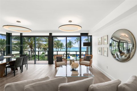 Condominio en venta en Hollywood, Florida, 3 dormitorios, 203.73 m2 № 1977579 - foto 3