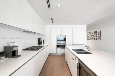 Condominio en venta en Hollywood, Florida, 3 dormitorios, 203.73 m2 № 1977579 - foto 14