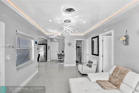 Casa en alquiler en Hollywood, Florida, 3 dormitorios, 165.55 m2 № 1956506 - foto 3