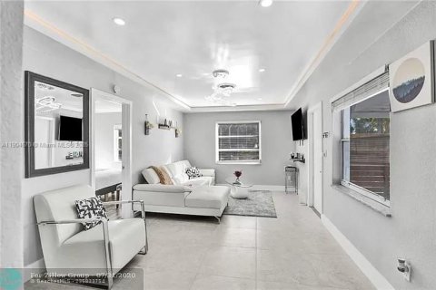 Casa en alquiler en Hollywood, Florida, 3 dormitorios, 165.55 m2 № 1956506 - foto 4