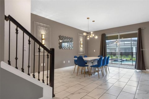 House in Kissimmee, Florida 8 bedrooms, 398.46 sq.m. № 1560788 - photo 9