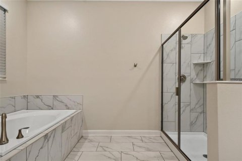 House in Kissimmee, Florida 8 bedrooms, 398.46 sq.m. № 1560788 - photo 17