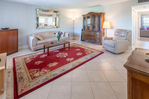 Copropriété à vendre à Tamarac, Floride: 2 chambres, 93.83 m2 № 2175449 - photo 5
