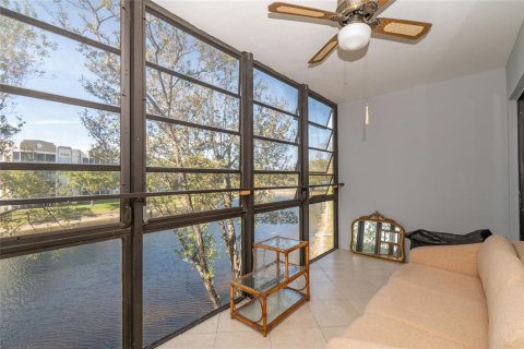 Copropriété à vendre à Tamarac, Floride: 2 chambres, 93.83 m2 № 2175449 - photo 28