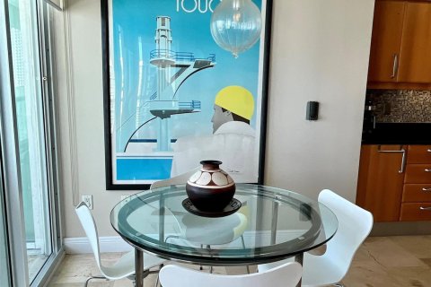 Condo in Sunny Isles Beach, Florida, 2 bedrooms № 2089492 - photo 10