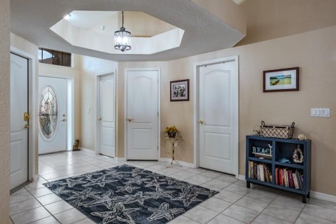 House in Dunedin, Florida 3 bedrooms, 155.8 sq.m. № 1884789 - photo 8