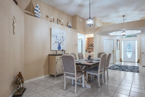 House in Dunedin, Florida 3 bedrooms, 155.8 sq.m. № 1884789 - photo 12