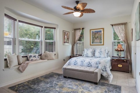 House in Dunedin, Florida 3 bedrooms, 155.8 sq.m. № 1884789 - photo 25