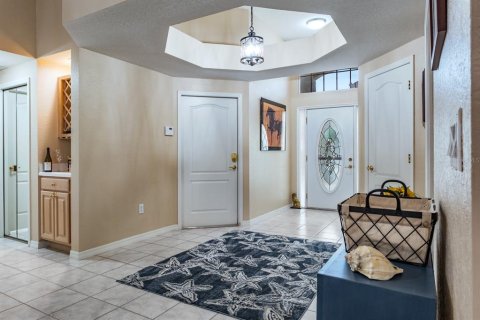 House in Dunedin, Florida 3 bedrooms, 155.8 sq.m. № 1884789 - photo 6
