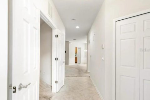 Condo in Jacksonville, Florida, 2 bedrooms  № 1876666 - photo 3