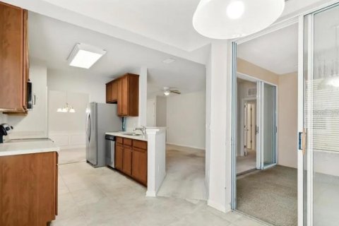 Condo in Jacksonville, Florida, 2 bedrooms  № 1876666 - photo 7