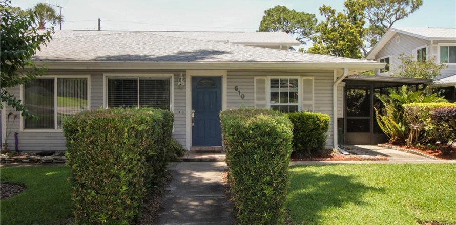 Townhouse in Altamonte Springs, Florida 2 bedrooms, 84.73 sq.m. № 1760403