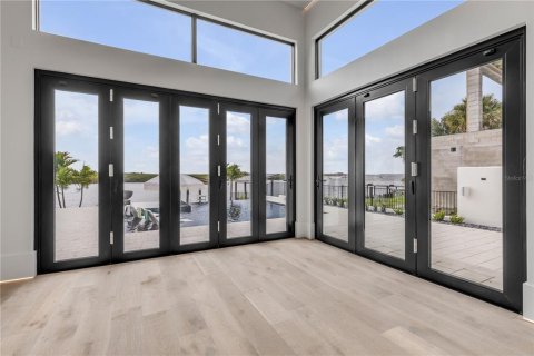 Casa en venta en New Smyrna Beach, Florida, 5 dormitorios, 510.96 m2 № 1566658 - foto 7