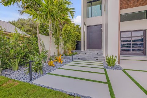 Casa en venta en New Smyrna Beach, Florida, 5 dormitorios, 510.96 m2 № 1566658 - foto 22