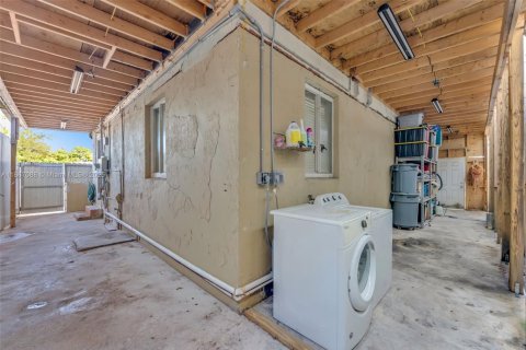 Купить виллу или дом в Опа-Локка, Флорида 3 спальни, 112.6м2, № 1933726 - фото 23