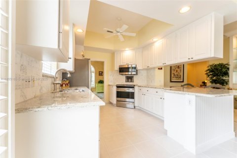 House in Palm Beach Gardens, Florida 3 bedrooms, 188.41 sq.m. № 1892494 - photo 15