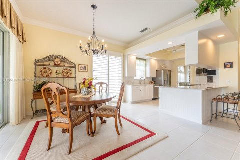 House in Palm Beach Gardens, Florida 3 bedrooms, 188.41 sq.m. № 1892494 - photo 19