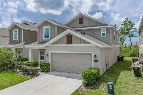 Villa ou maison à ASTONIA à Davenport, Floride 5 chambres, 225.75 m2 № 2352427