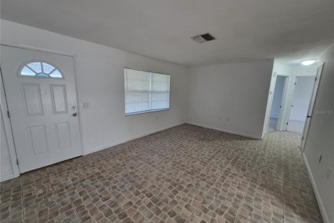 Villa ou maison à louer à Beverly Hills, Floride: 3 chambres, 120.22 m2 № 2157017 - photo 5
