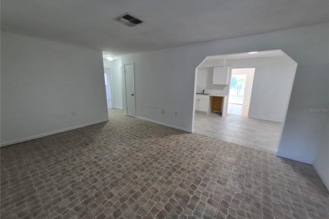 Villa ou maison à louer à Beverly Hills, Floride: 3 chambres, 120.22 m2 № 2157017 - photo 3