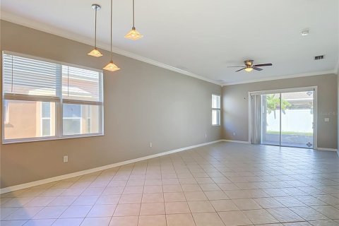 Villa ou maison à vendre à Zephyrhills, Floride: 4 chambres, 194.07 m2 № 2410487 - photo 24