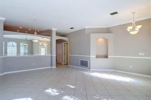 Villa ou maison à vendre à Zephyrhills, Floride: 4 chambres, 194.07 m2 № 2410487 - photo 12
