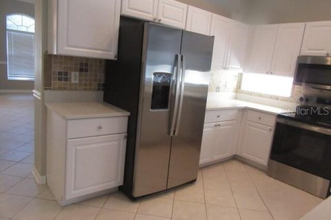 Villa ou maison à vendre à Zephyrhills, Floride: 4 chambres, 194.07 m2 № 2410487 - photo 3