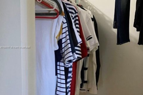 Купить кондоминиум в Тамарак, Флорида 2 спальни, 76.83м2, № 1958031 - фото 11