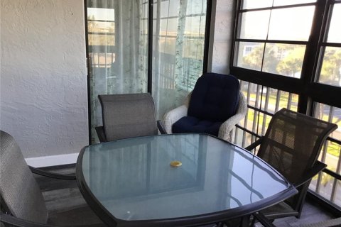 Condominio en venta en Saint Petersburg, Florida, 2 dormitorios, 104.98 m2 № 1582061 - foto 22