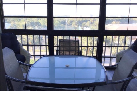 Condominio en venta en Saint Petersburg, Florida, 2 dormitorios, 104.98 m2 № 1582061 - foto 21
