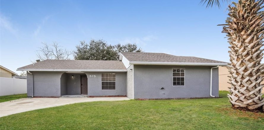 Villa ou maison à Kissimmee, Floride 4 chambres, 111.58 m2 № 2413832