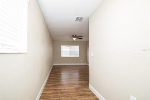 Villa ou maison à louer à Kissimmee, Floride: 4 chambres, 111.58 m2 № 2413832 - photo 6